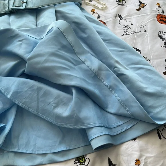 blue dress with pearls - Picture 3 of 4